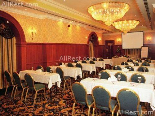 Ramada Continental Hotel 13